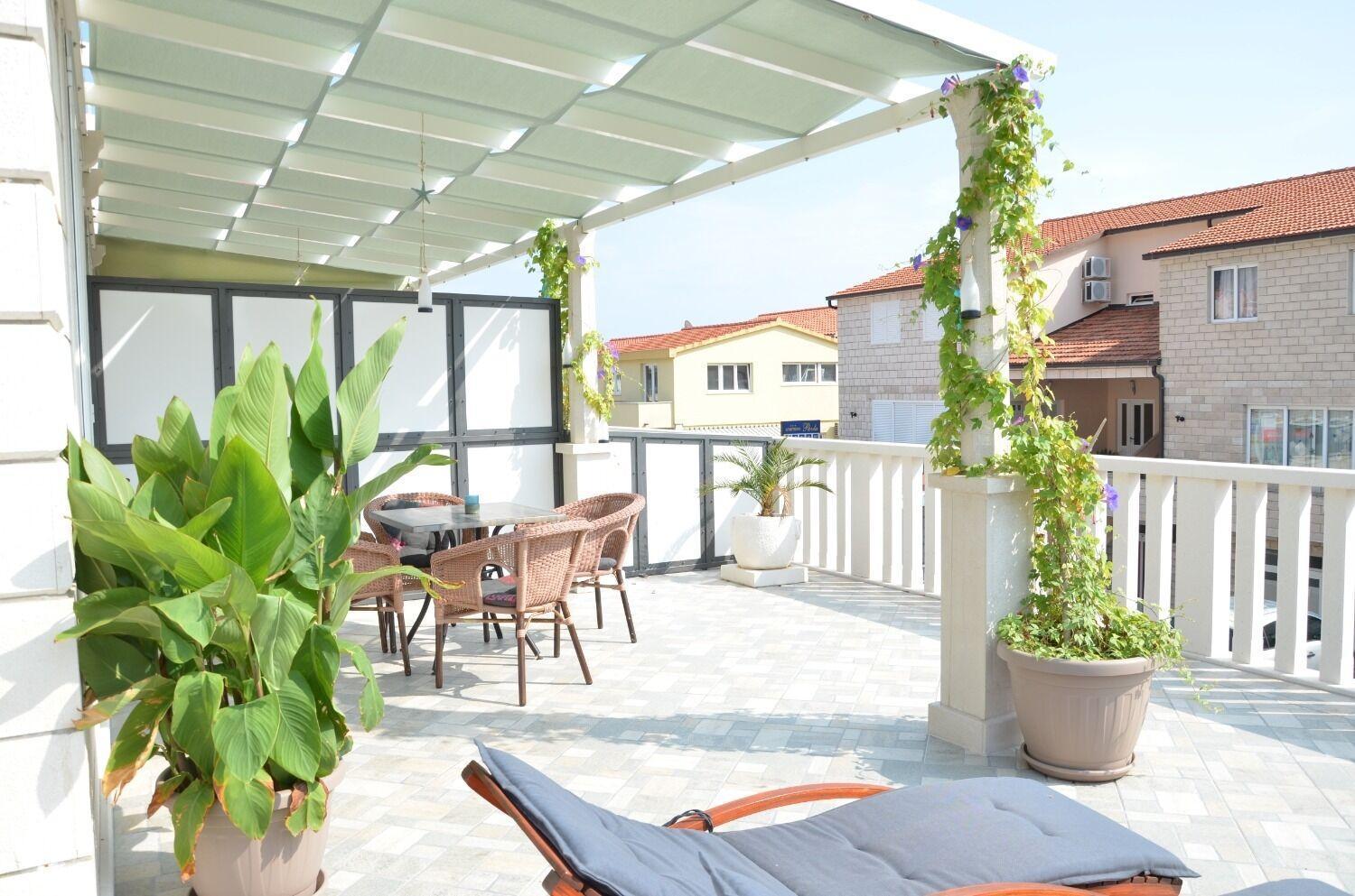 Apartments Dami - 100M From The Sea Оребич Экстерьер фото